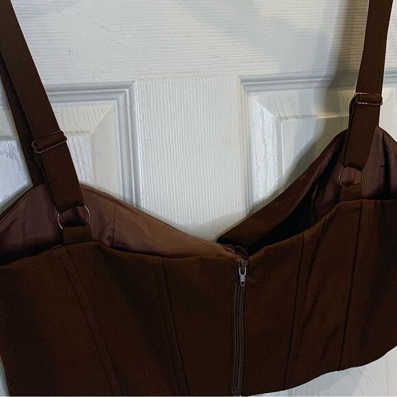 Remi x Revolve Brown Cropped Top Size XL - Picture 10 of 15